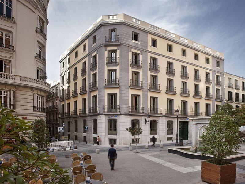 Radisson Blu Hotel, Madrid Prado Exterior photo